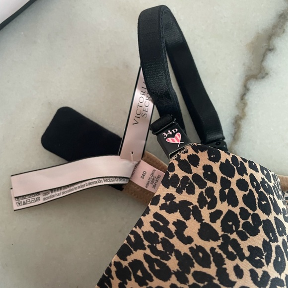 NWT Victoria's Secret 34d black leopard print underwire lightly lined bra - Picture 6 of 12